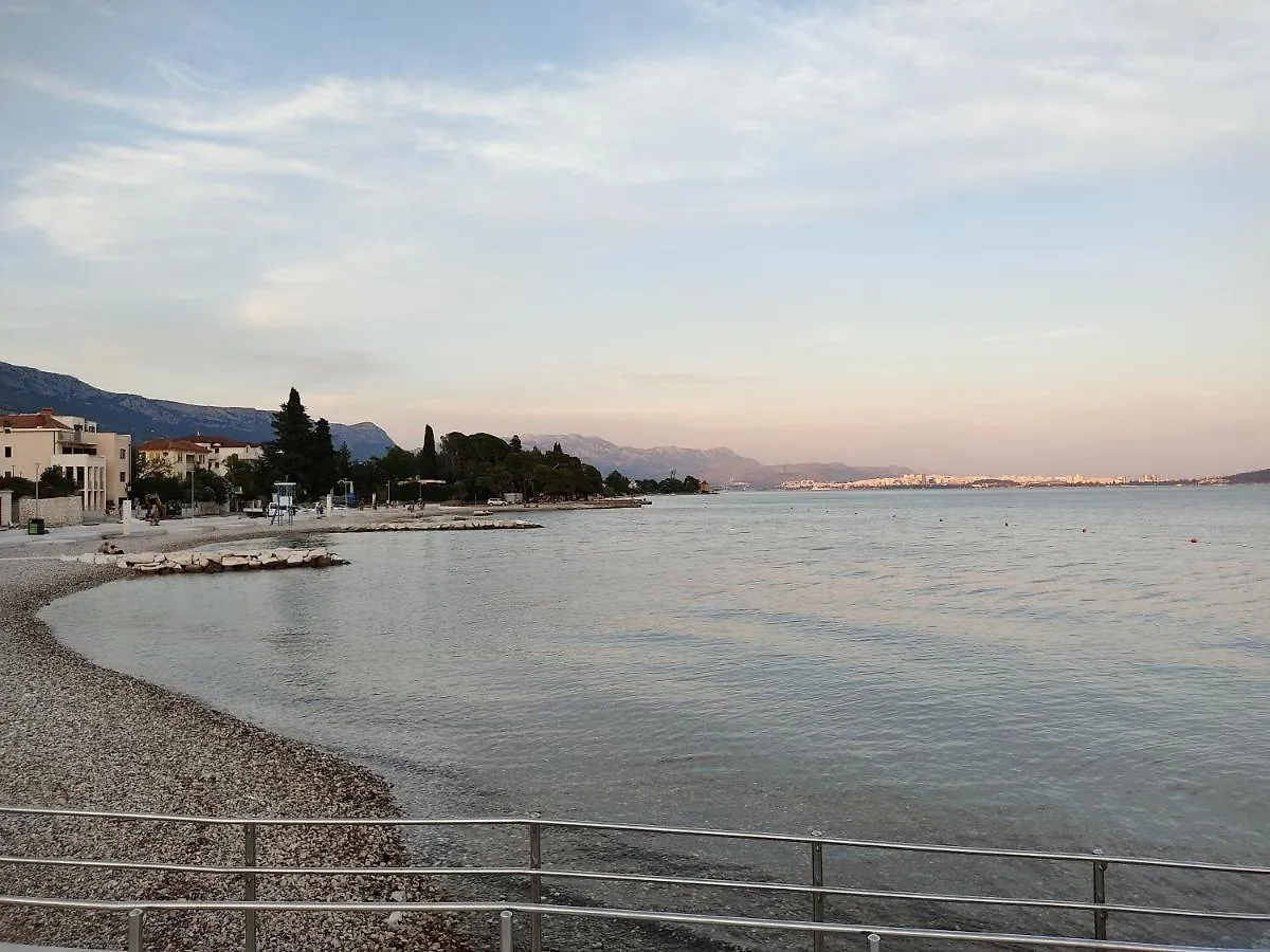 New Villa David, Wi-Fi, Iptv, 5 Bedrooms, 4 Bathrooms Kastela