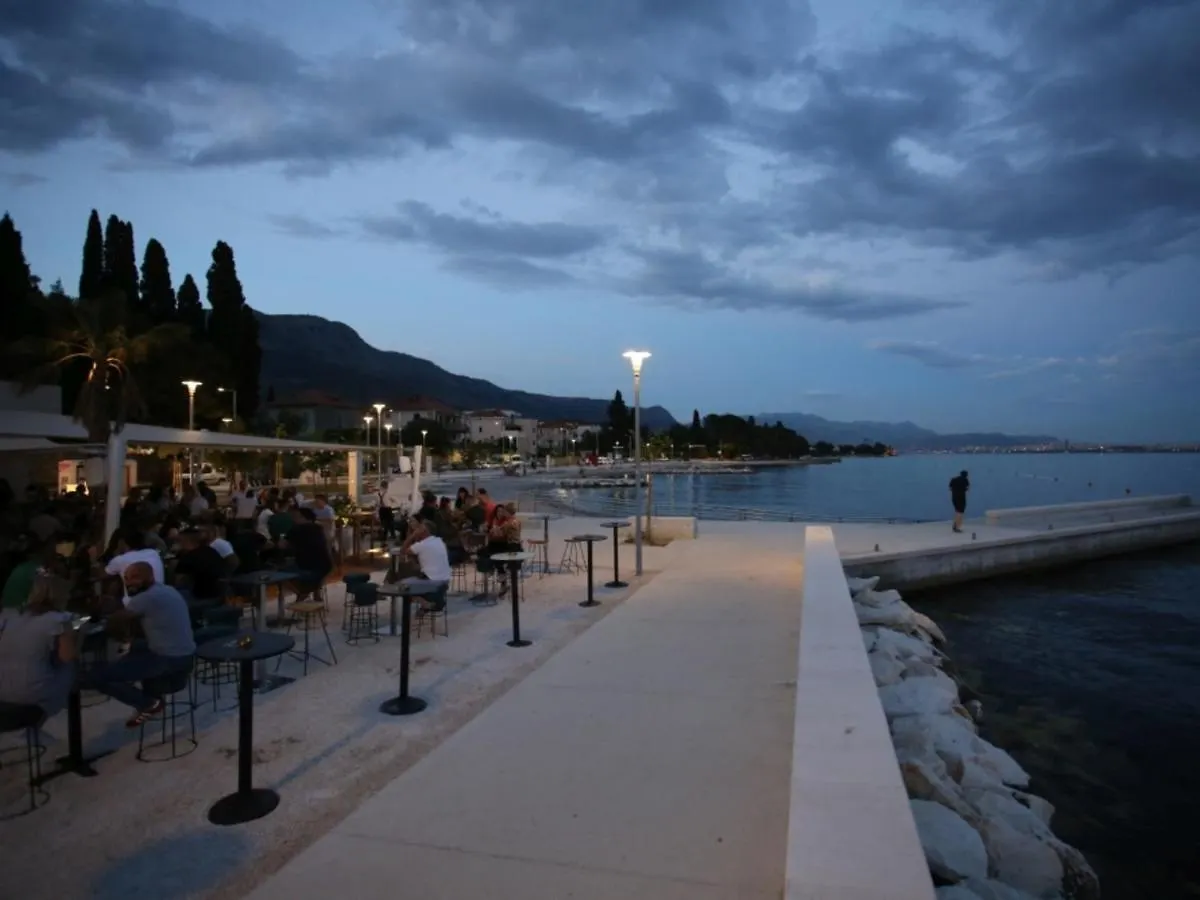 New Villa David, Wi-Fi, Iptv, 5 Bedrooms, 4 Bathrooms Kastela