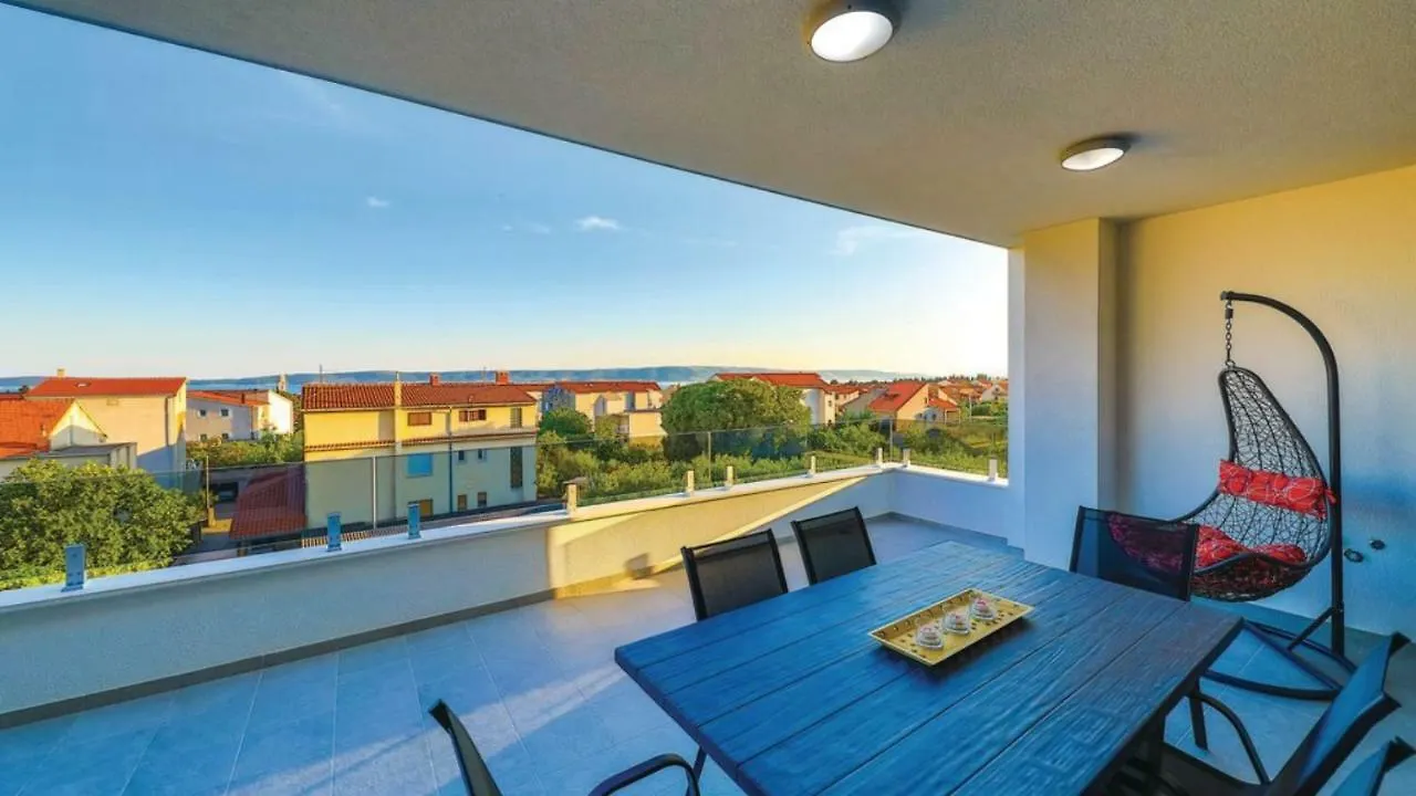 New Villa David, Wi-Fi, Iptv, 5 Bedrooms, 4 Bathrooms Kastela