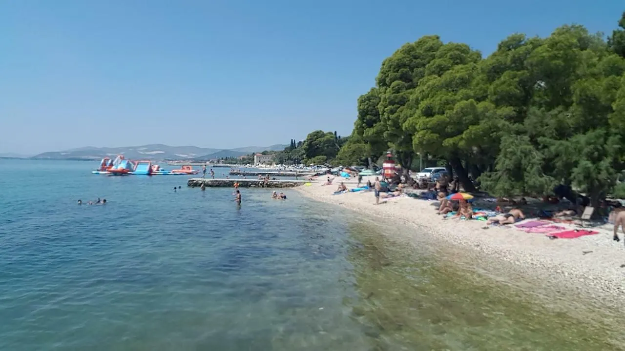 New Villa David, Wi-Fi, Iptv, 5 Bedrooms, 4 Bathrooms Kastela