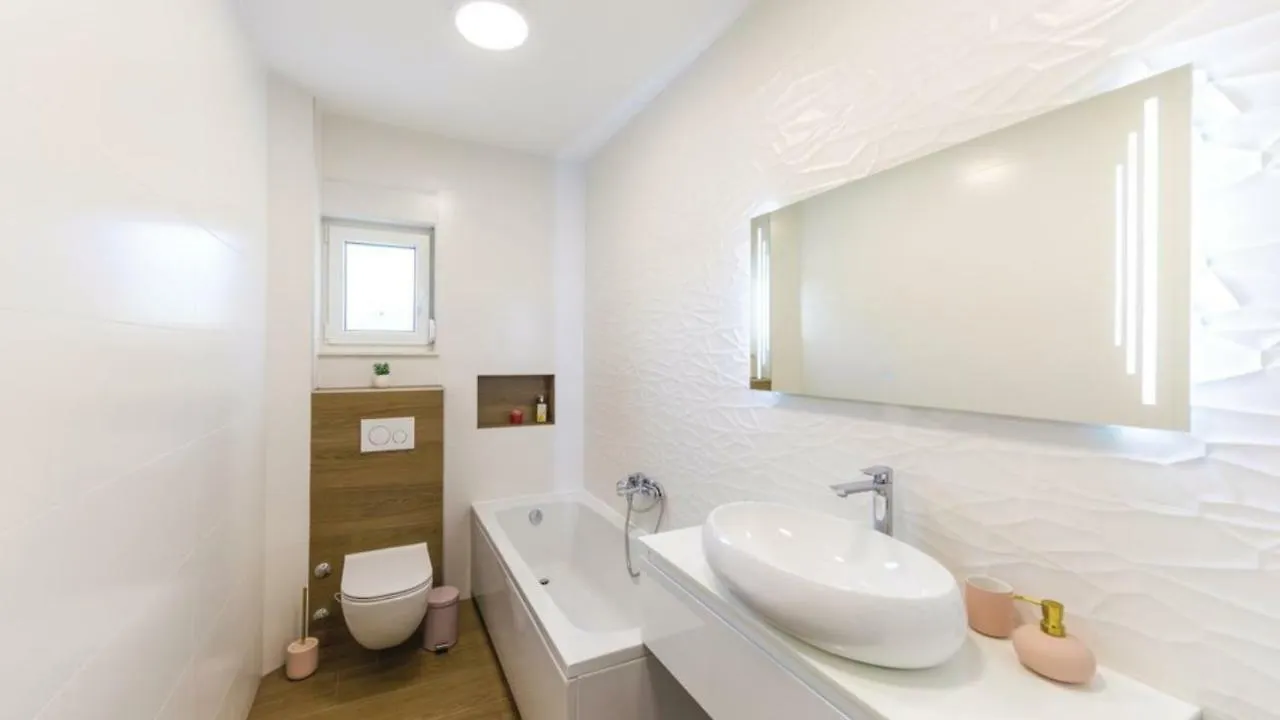 New Villa David, Wi-Fi, Iptv, 5 Bedrooms, 4 Bathrooms Kastela