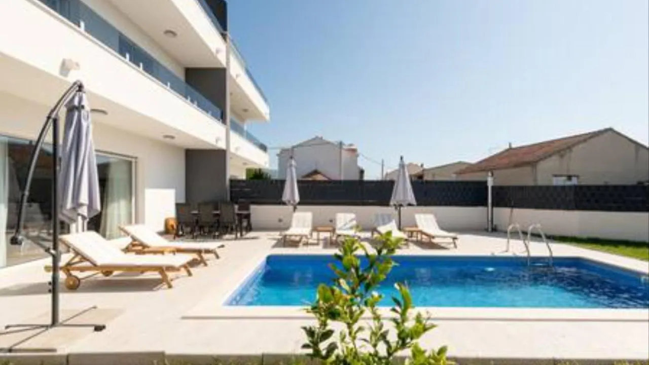 New Villa David, Wi-Fi, Iptv, 5 Bedrooms, 4 Bathrooms Kastela Croatia