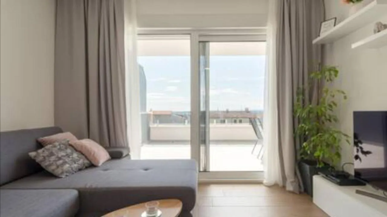 New Villa David, Wi-Fi, Iptv, 5 Bedrooms, 4 Bathrooms Kastela